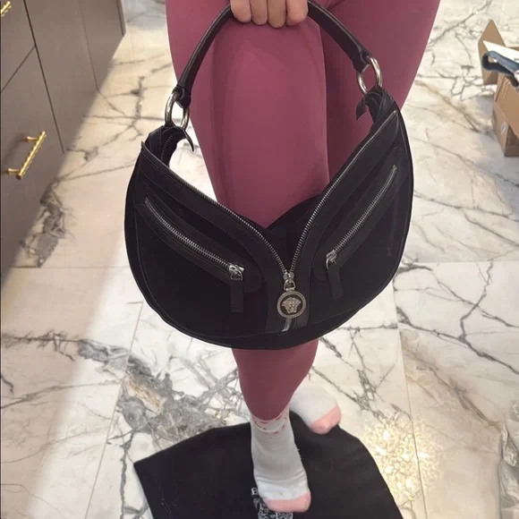 🖤Versace Vintage 90's Bag 🖤 Mint Condition - Picture 15 of 16